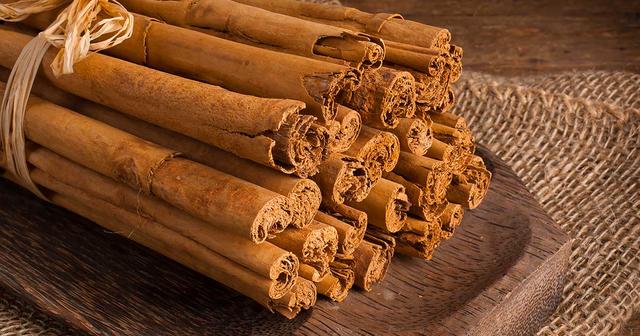 Why Choose Ceylon Cinnamon Over Cassia?