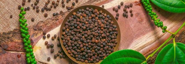 The Journey of Ceylon Black Pepper: From Farm to Table